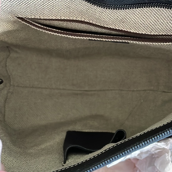 Dooney and Bourke Large Slouch - Picture 4 of 4